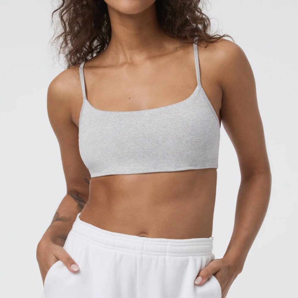 $68 Vuori Halo Essential Bra Size Small Pale Grey Heather